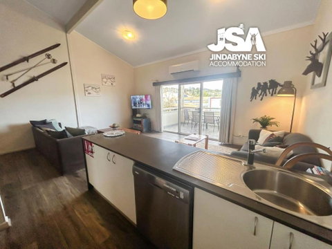 Razorback 6 - Hervey Bay Accommodation 3