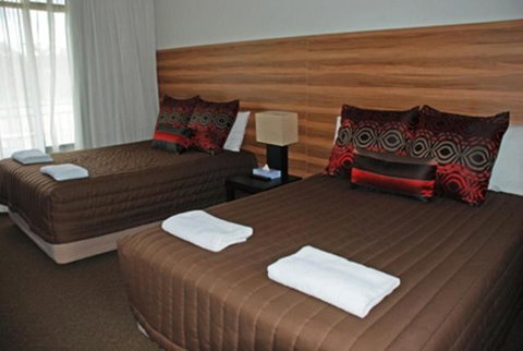 Red Cedars Motel - Hervey Bay Accommodation 1
