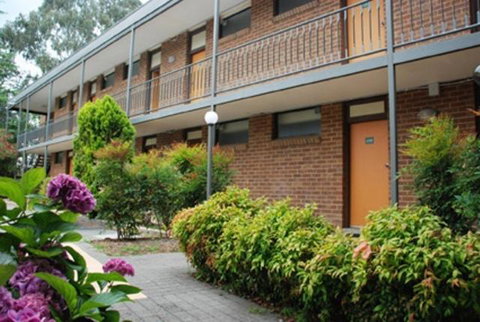 Red Cedars Motel - Hervey Bay Accommodation 0