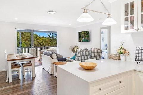 Red Gum Cottage - Hervey Bay Accommodation 3
