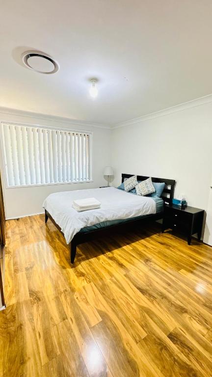 Quiet Family Townhouse In Wollongong CBD - Hervey Bay Accommodation 2