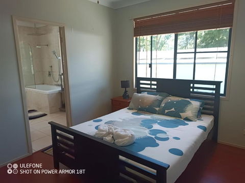 Quand0ng Valley Inn - The Hidden Waterfall Family Retreat - Tourism Hervey Bay 3