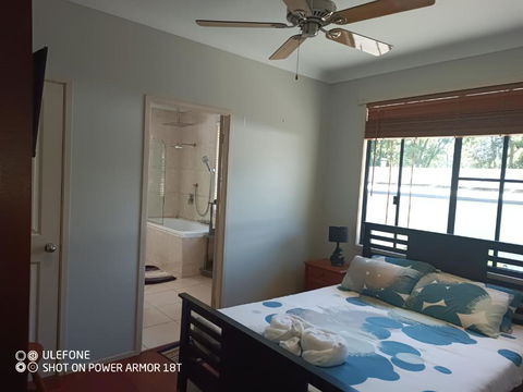 Quand0ng Valley Inn - The Hidden Waterfall Family Retreat - Tourism Hervey Bay 1