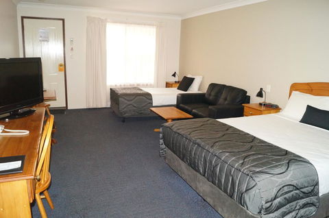 Asters On James Motor Inn - Hervey Bay Accommodation 0