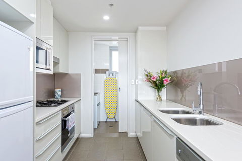 Astra Apartments North Sydney - Tourism Hervey Bay 3