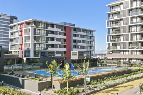 Astra Apartments Wollongong CBD - Tourism Hervey Bay 1