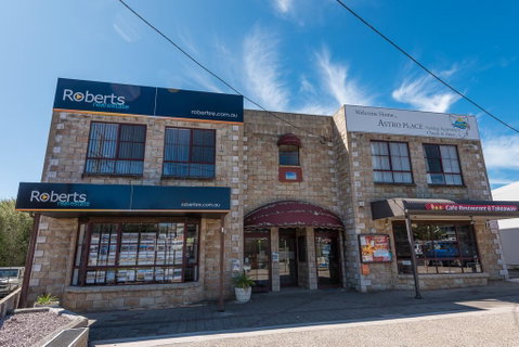 Astro Place - Hervey Bay Accommodation 3