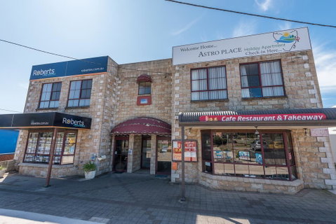 Astro Place - Hervey Bay Accommodation 0