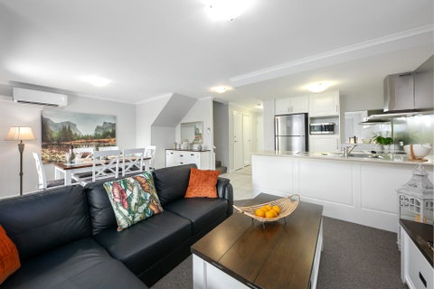 At Rita's - Hervey Bay Accommodation 3