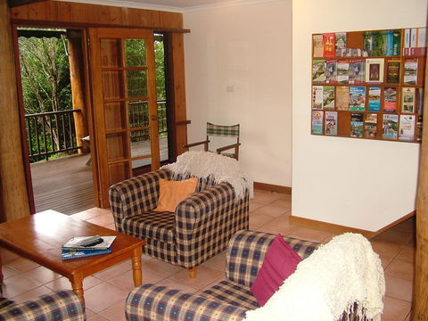 Atherton Blue Gum B&B - Hervey Bay Accommodation 3