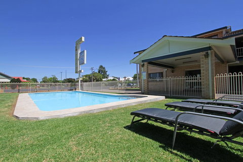 Atlas Motel - Hervey Bay Accommodation 1