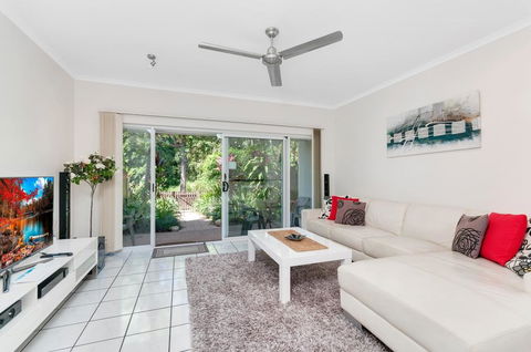 Attenborough Apartments - Tourism Hervey Bay 2