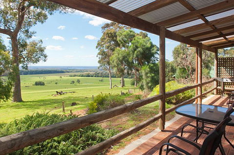 Augusta Sheoak Chalets - Tourism Hervey Bay 0