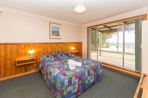 Augusta Sheoak Chalets - Tourism Hervey Bay 1