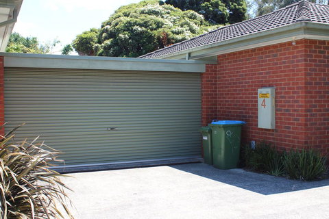 Australian Home Away Ringwood Bardia - Hervey Bay Accommodation 1