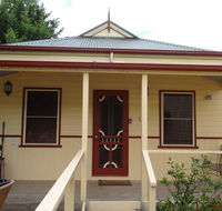 Autumn Affair Cottage 5 - Tourism Hervey Bay