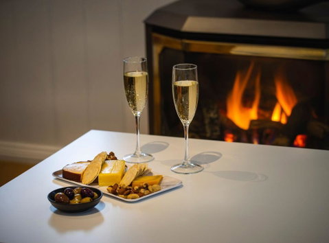 Autumn Beauty - Cottage 3 - Hervey Bay Accommodation 3