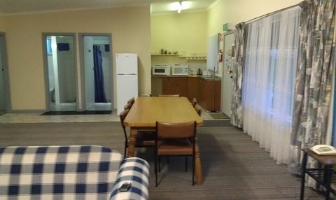 Avalon Motel - Tourism Hervey Bay 1