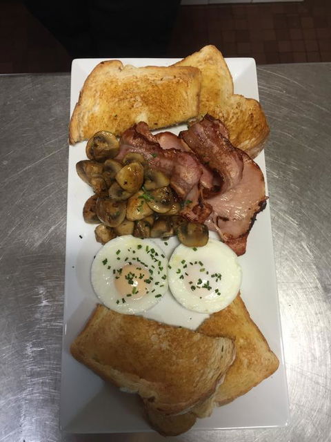 Avondel Motor Inn - Hervey Bay Accommodation 2