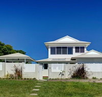 Away on Seaview Street - Hervey Bay Accommodation