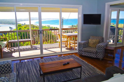Awesome View, 4 View Street - Tourism Hervey Bay 0