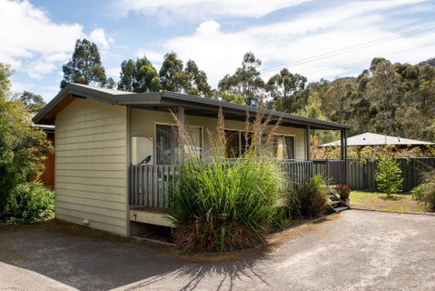 Awonga Cottages - Hervey Bay Accommodation 3