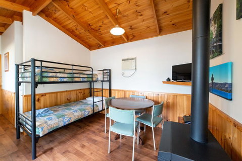 Awonga Cottages - Hervey Bay Accommodation 1
