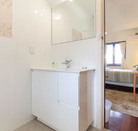 B8 Cafes Resturants UWA close to SCGH - Tourism Hervey Bay