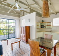 Baden 11 - Rainbow Shores Couples Beachside Escape Aircon Pools - Hervey Bay Accommodation