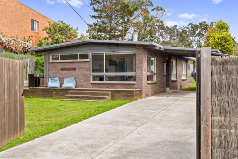 BADENOCH - Hervey Bay Accommodation 0