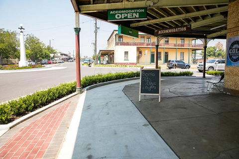 Bank Hotel Dungog - Hervey Bay Accommodation 2