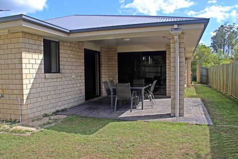 Banksia And Acacia Apartments - Hervey Bay Accommodation 2