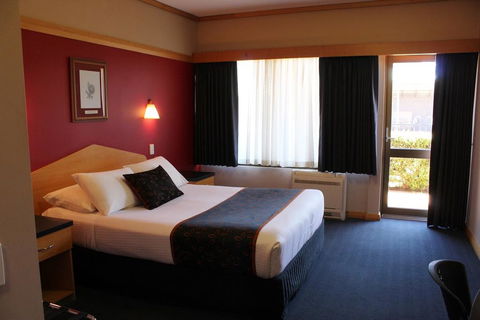 Banksia Motel - Hervey Bay Accommodation 0