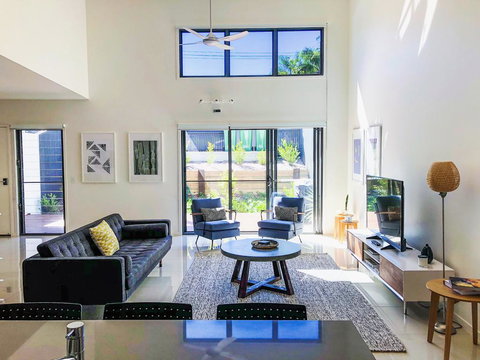 Banksia Villa - Hervey Bay Accommodation 0