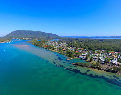 BANYANDAH 557 Ocean Drive NH - Tourism Hervey Bay 1