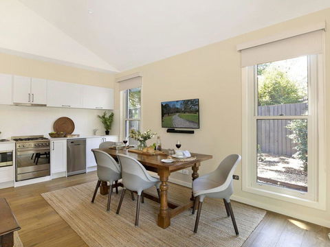 Banyula Annex - Stylish And Contemporary Retreat - Tourism Hervey Bay 2
