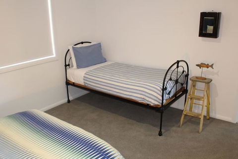 Barefoot Beach House - Hervey Bay Accommodation 2