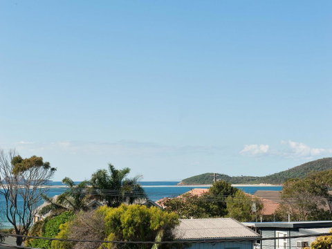 Barefoot Bliss @ Fingal Bay - Hervey Bay Accommodation 1