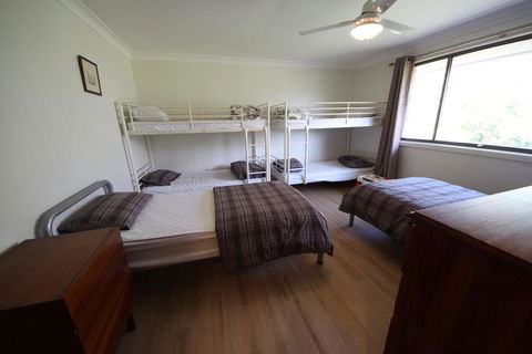 Barefoot Bungalow At Hat Head - Tourism Hervey Bay 2