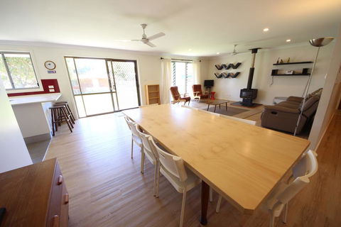 Barefoot Bungalow At Hat Head - Tourism Hervey Bay 1