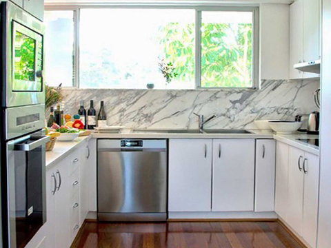 Barefoot' 7/44 Marine Drive - Fabulous Fingal Bay - Hervey Bay Accommodation 3
