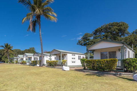Bargara Beach Caravan Park - Hervey Bay Accommodation 0
