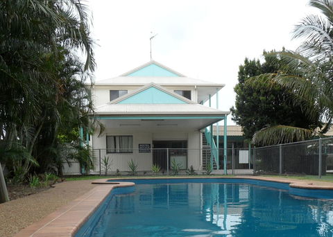 Bargara Beach Motor Inn - Hervey Bay Accommodation 0