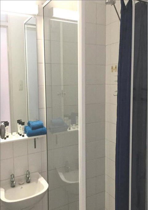 Barkly Hotel - Hervey Bay Accommodation 3