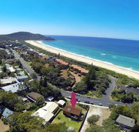 BARRELS AT BOOMERANG - Hervey Bay Accommodation
