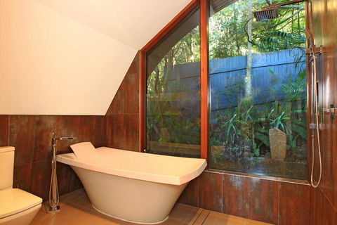 Barrengarry Hideaway - Tourism Hervey Bay 3