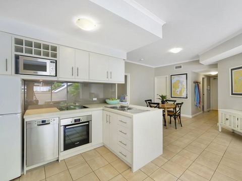 Barrenjoey At Iluka Resort Apartments - Tourism Hervey Bay 3