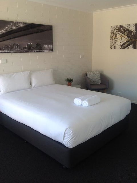 Bass And Flinders Motor Inn - Hervey Bay Accommodation 0