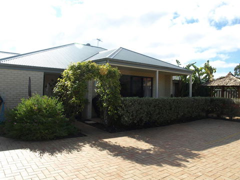 Baudins Of Busselton Bed And Breakfast - Hervey Bay Accommodation 3