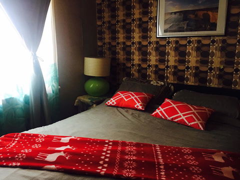 Bawlyn Room - Hervey Bay Accommodation 2